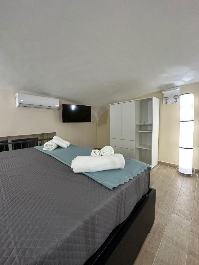 Napoli Centro - La Casa Di Cate Bed & Breakfast Exterior photo